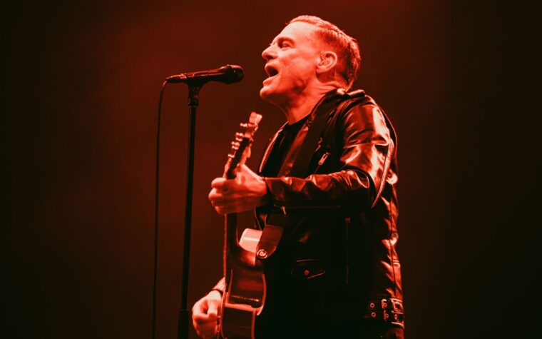 Le concert de Bryan Adams s'est arrêté par "graisse et chiffons" Fatberg d'égout