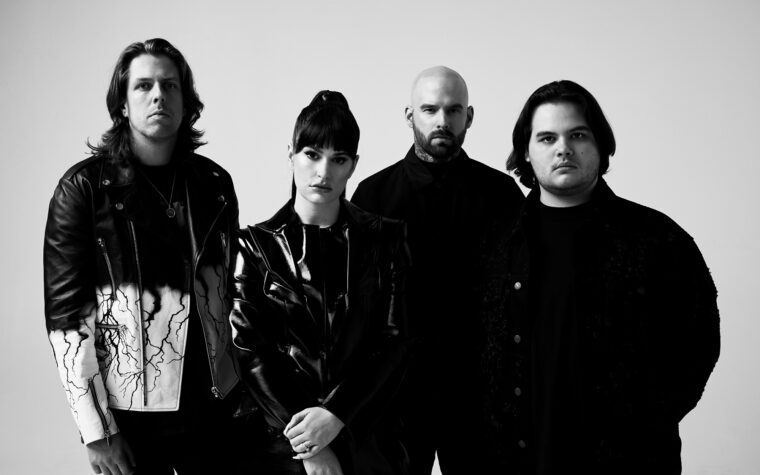 «Ce n'est pas la deuxième venue de« Metalcore Jesus Christ »- c'est juste nous» Courtney Laplante sur le nouvel album «Tsunami Sea», son interview virale Grammys & Metal's Rise's Rise