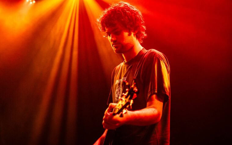 MJ Lenderman ne fera plus de tournée avec mercredi