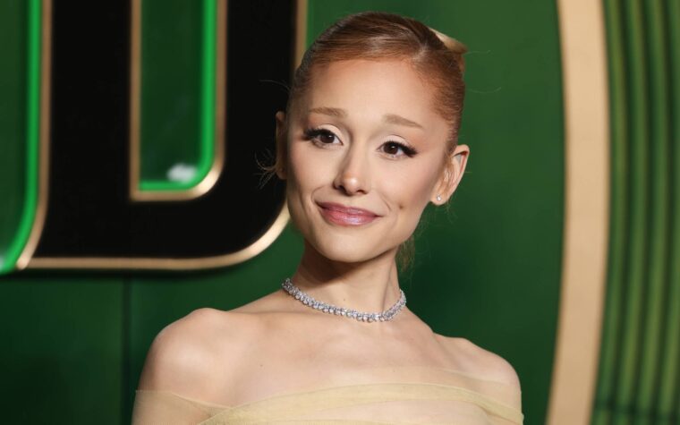 Le compositeur 'Wicked' voulait rendre les chansons de Glinda plus hip-hop mais Ariana Grande a repoussé