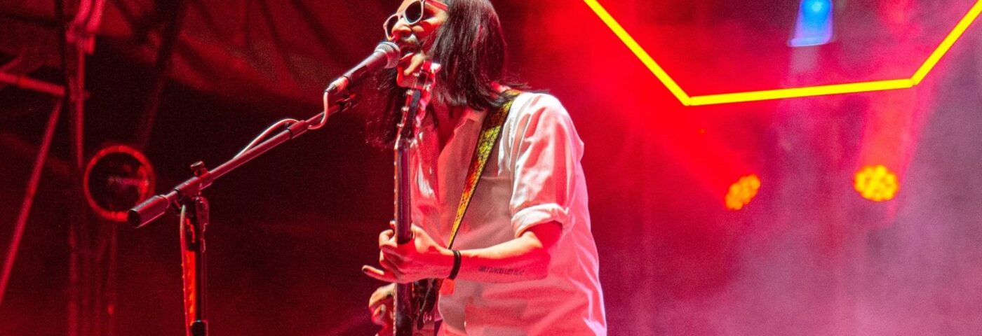 Brian Molko de Placebo a accusé d'avoir appelé le Premier ministre italien Giorgia Meloni un « faciste » et « raciste » Brian Molko de Placebo a accusé d'avoir appelé le Premier ministre italien Giorgia Meloni un « faciste » et « raciste »