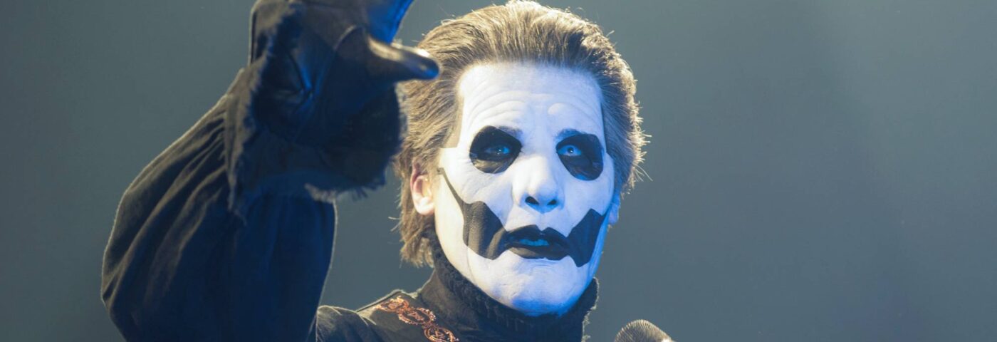 Ghost taquine le «nouveau» leader Papa V Perpetua