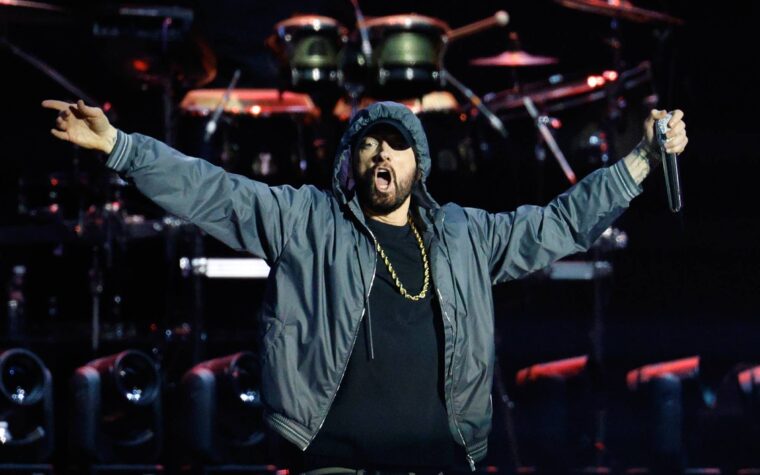 L'éditeur Eminem poursuit le concessionnaire de Detroit Ford pour avoir utilisé «Lose Yourself» dans les publicités