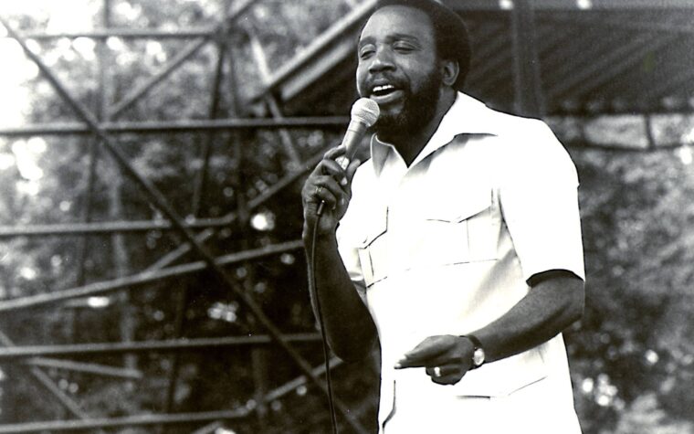 Le légendaire chanteur de R&B et politicien de Chicago Jerry Butler décède à l'âge de 85 ans