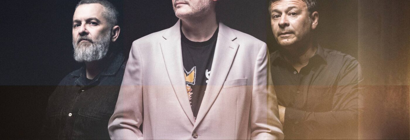 MANIC STREET PRECECTEURS – Critique de la «pensée critique»