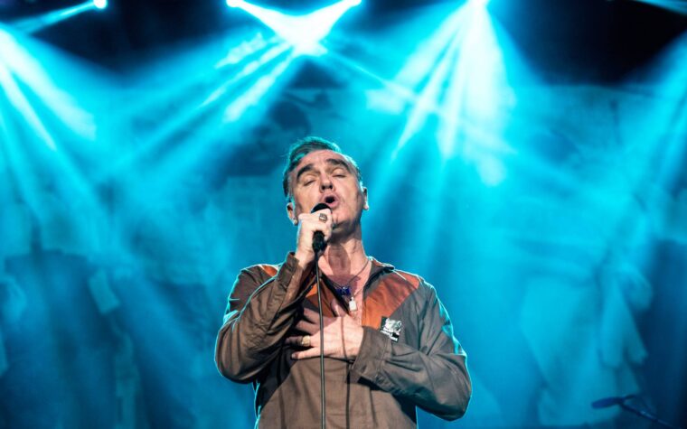 Morrissey annonce des dates de tournée en 2025 au Royaume-Uni et en Irlande