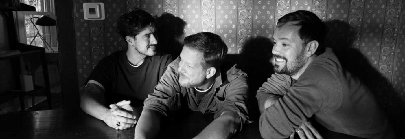 Mumford & Sons annoncent que Noah Kahan et Maggie Rogers pour les derniers spectacles de la tournée de renaissance du chemin de fer américain '