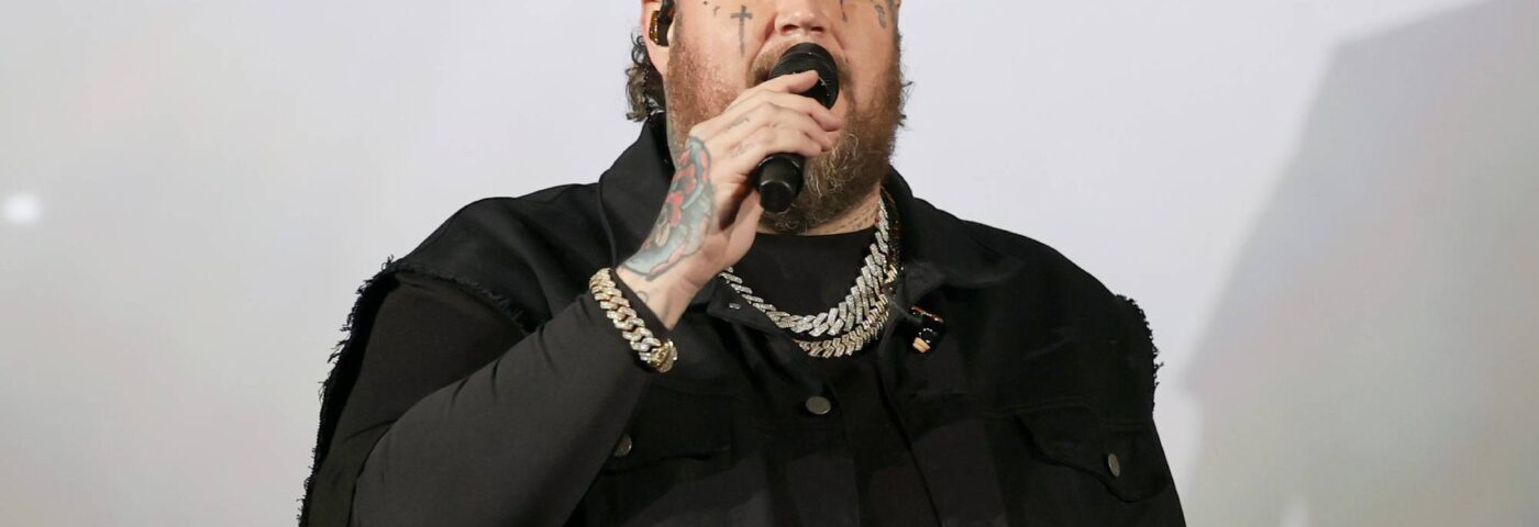 Regardez le concert de Jelly Roll Host La Wildfire Benefit pour les premiers intervenants