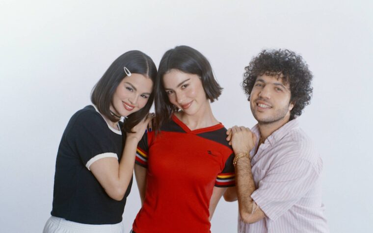 Selena Gomez, Benny Blanco et Gracie Abrams s'associent pour la collaboration brillante `` Call Me When You Break up ''