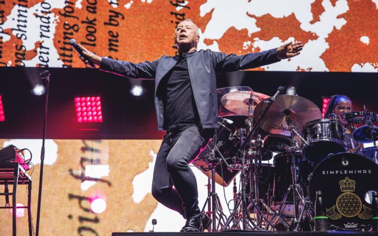 Simple Minds annonce un nouvel album live, Summer 2025 UK Tour