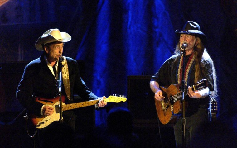 Willie Nelson et Bob Dylan se réunissent pour 2025 Summer Outlaw Music Festival Tour Willie Nelson et Bob Dylan se réunissent pour 2025 Summer Outlaw Music Festival Tour