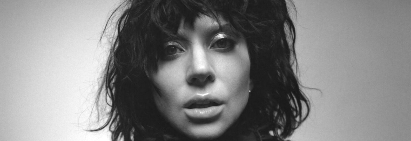 Lady Gaga aurait écrit une nouvelle chanson «Dead Dance» pour la saison deux «mercredi»