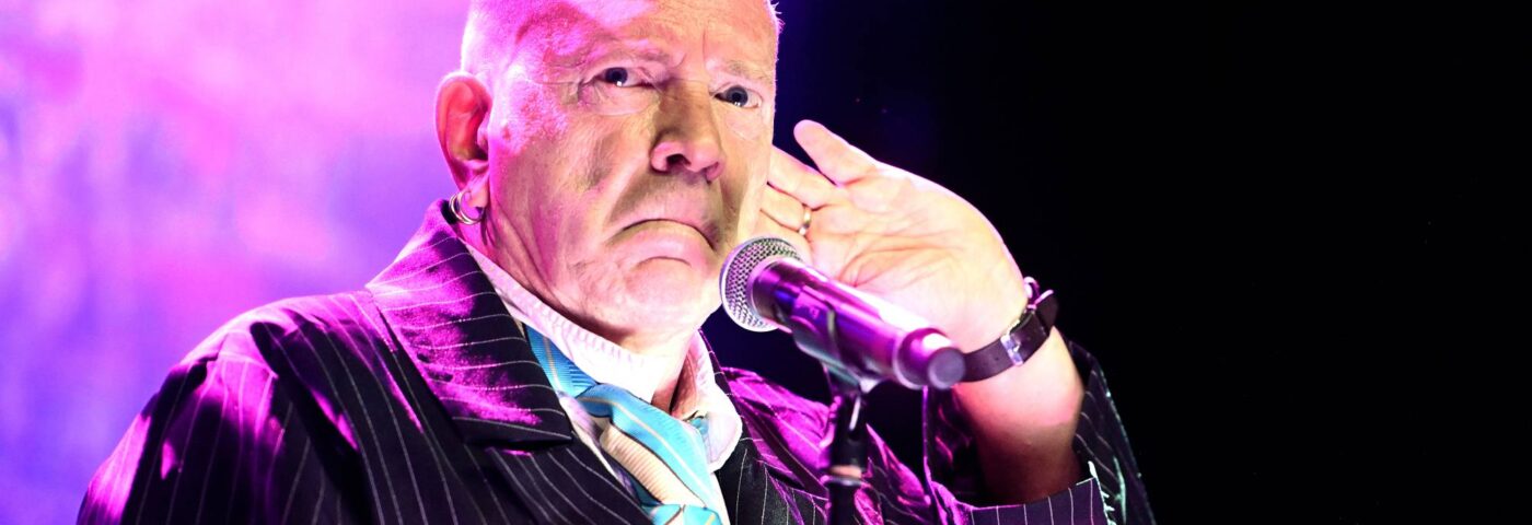 John Lydon dit aux fans qui « s'attendent toujours à » « Ne faites pas attention aux Bollocks: Part 2 ': » Fuck Off, Idiot! « 