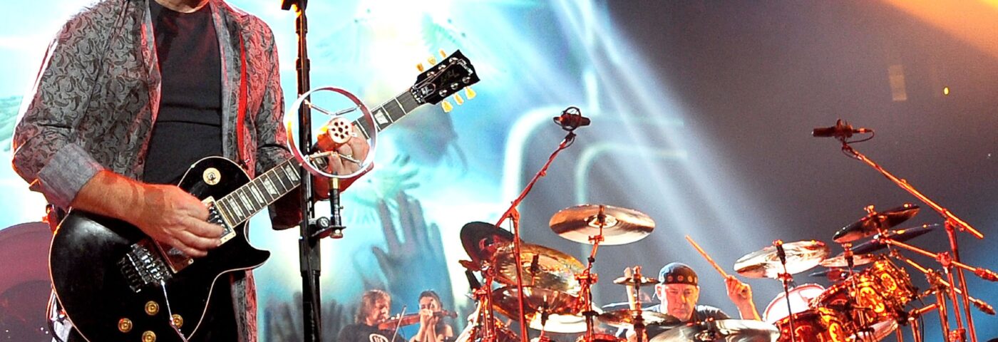 Alex Lifeson de Rush dit que les batteurs ont présenté des auditions « Minutes » après la mort de Neil Peart