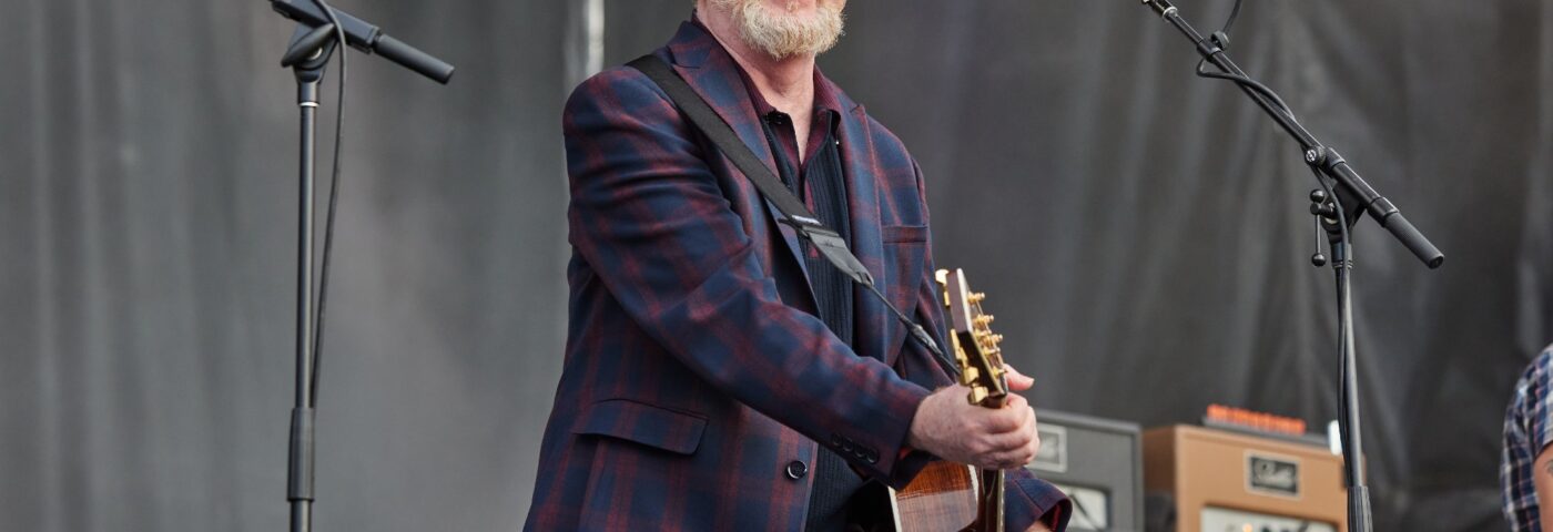 Floquer Molly Reveal Dave King a été dans le coma pendant deux semaines après avoir souffert de l'hémorragie du cerveau