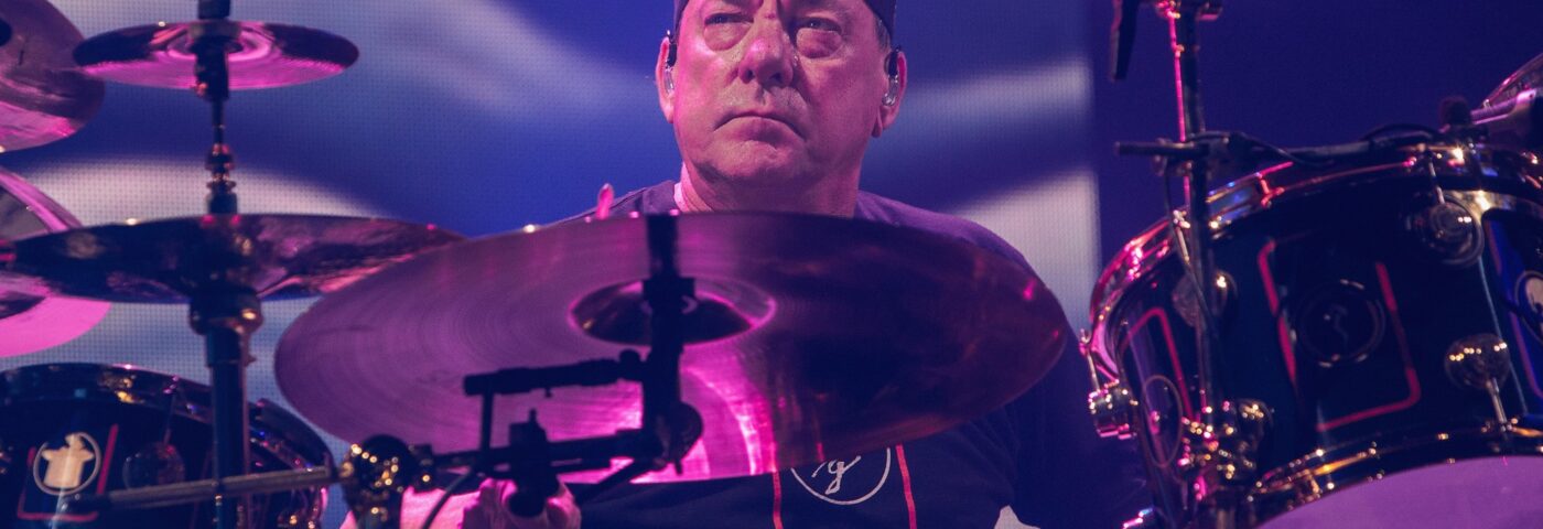 Le frère de Neil Peart Danny meurt du même type de cancer que le batteur de Rush Le frère de Neil Peart Danny meurt du même type de cancer que le batteur de Rush
