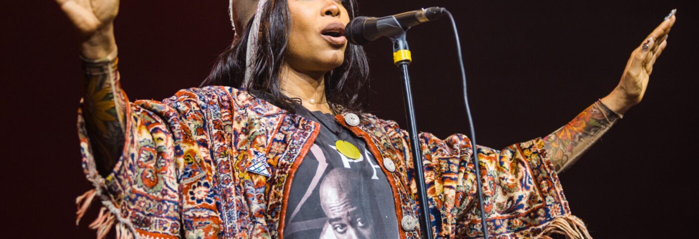 Erykah Badu confirme qu'elle travaille sur son premier album en 15 ans