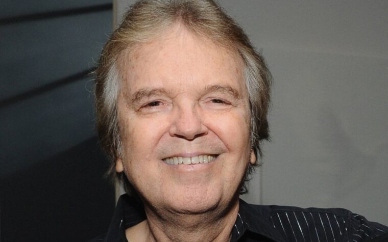 Larry Tamblyn, membre fondateur des Standells et frère de l'acteur Russ Tamblyn décède, âgé de 82 ans, âgé de 82 ans