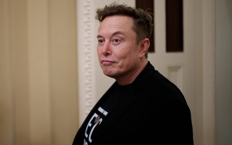 Elon Musk dit qu'il a vendu X à sa société d'IA pour 33 milliards de dollars