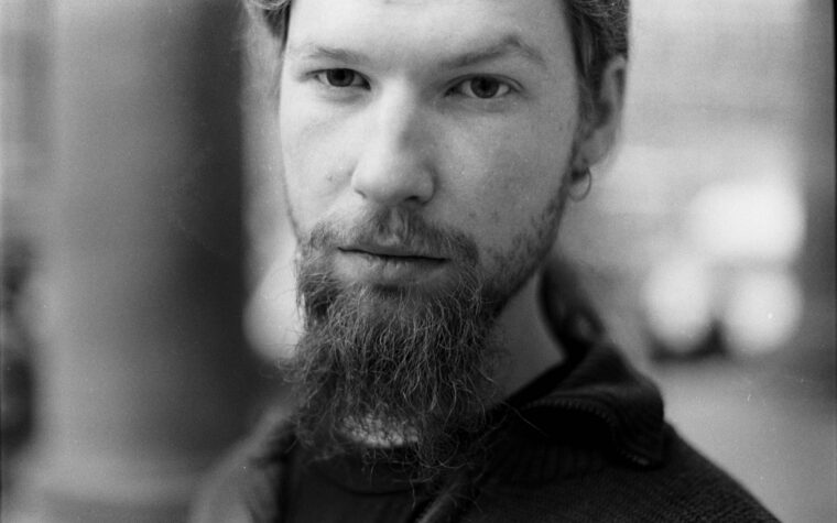 APHEX Twin et Supreme Collaboration lance plus de produits - y compris un nouveau couteau à pièces