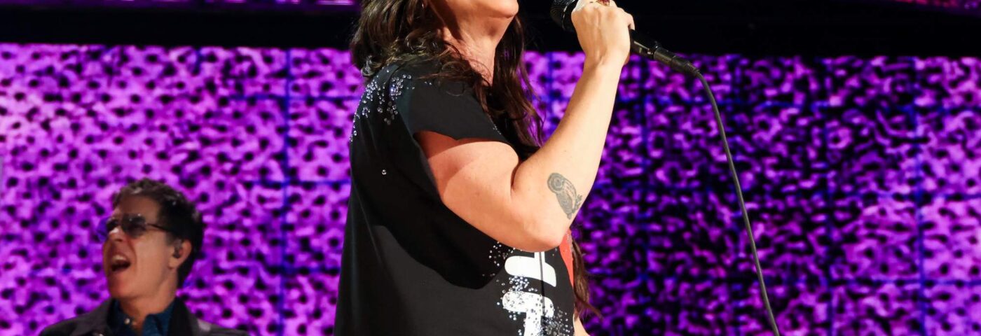 Alanis Morissette annonce un énorme spectacle de Londres Summer 2025 à l'O2 avec Liz Phair Alanis Morissette annonce un énorme spectacle de Londres Summer 2025 à l'O2 avec Liz Phair