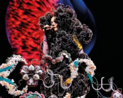 Björk annonce la sortie du cinéma mondial "limité" du film de concert de «Cornucopia»