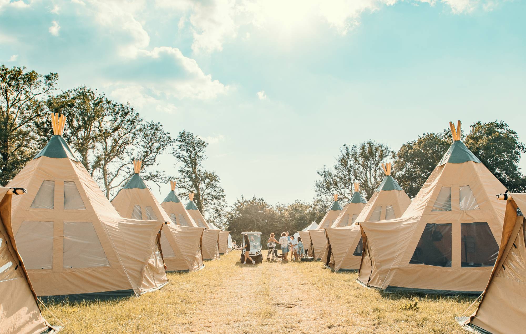 Glampville_glastotel_2024. Crédit: appuyez sur