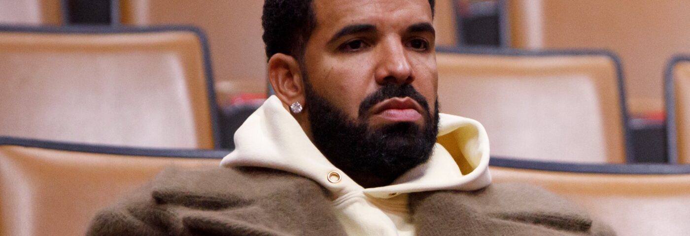 Drake taquine « le prochain chapitre » qui « peut vous laisser mal à l'aise » Drake taquine « le prochain chapitre » qui « peut vous laisser mal à l'aise »