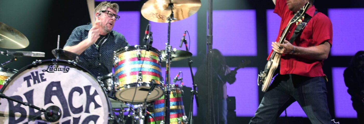Écoutez le nouveau single dynamique des Black Keys 'Babygirl'