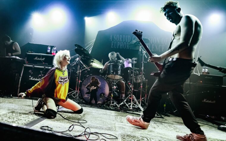 Emo Nite se dirige vers Londres avec Wargasm pour jouer