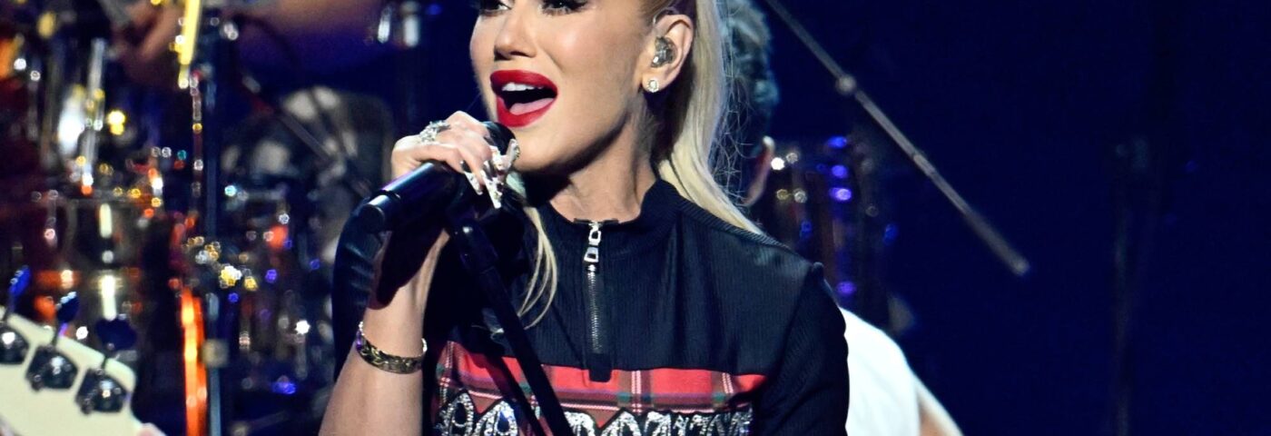 Gwen Stefani partage le nouveau single Tender «  Still Gonna Love You '', co-écrit par Finneas