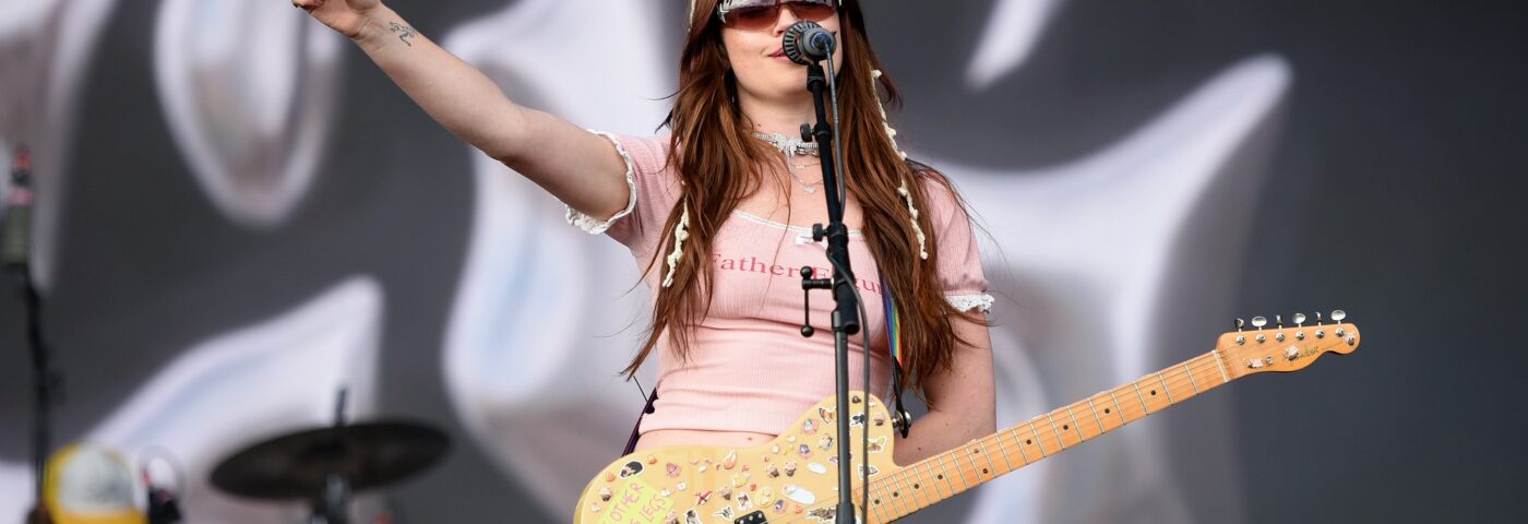 Joue mouillée pour lancer une nouvelle ère avec des spectacles « spéciaux » à New York et à Los Angeles: « Hé là, voisin » Joue mouillée pour lancer une nouvelle ère avec des spectacles « spéciaux » à New York et à Los Angeles: « Hé là, voisin »