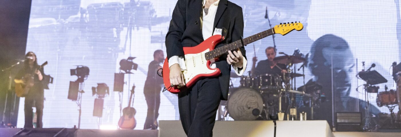 Les fans spéculent sur la « nouvelle ère » des années 1975 après l'annonce de Glastonbury et une subtile mise à jour en ligne