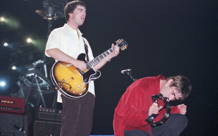Liam Gallagher "efface tout" avec une blague sur la rumeur de la programmation du groupe Oasis: "Ici, nous l'avons ..."