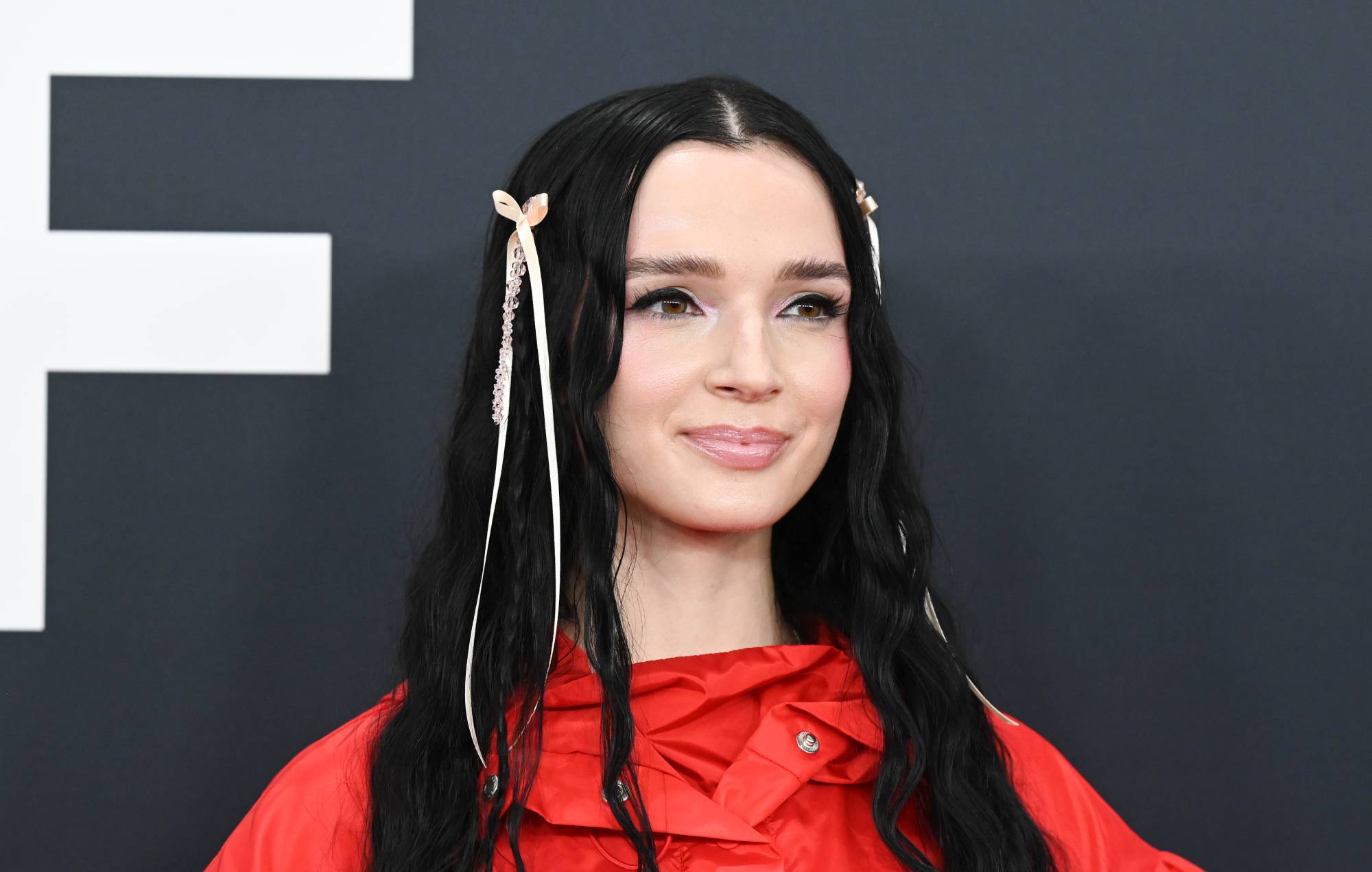 Poppy aux 67e Grammy Awards tenus à la Crypto.com Arena le 2 février 2025 à Los Angeles, en Californie. (Photo de Gilbert Flores / Billboard via Getty Images)