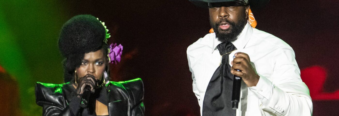 Regardez Lauryn Hill de Fugees et Wyclef Jean jouer ensemble au Roberta Flack Memorial