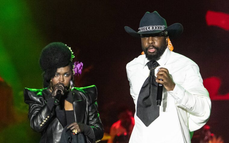 Regardez Lauryn Hill de Fugees et Wyclef Jean jouer ensemble au Roberta Flack Memorial