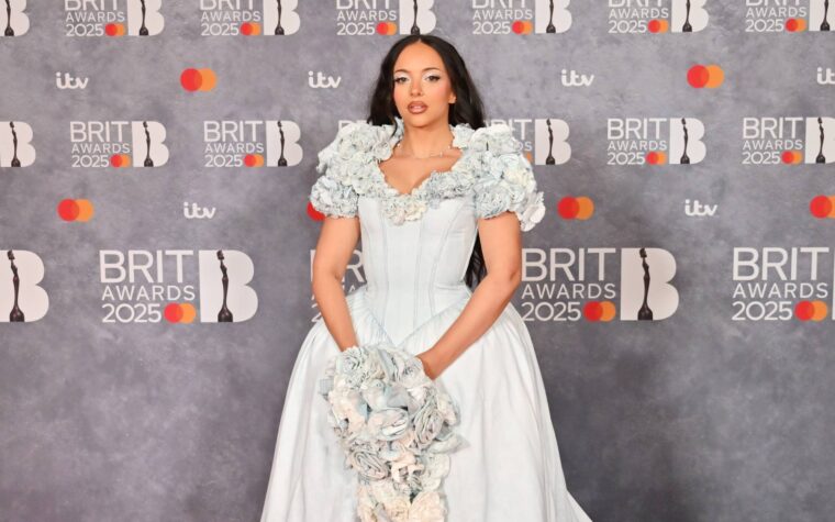 Regardez la performance théâtrale de Jade «Angel of My Dreams» aux Brit Awards 2025