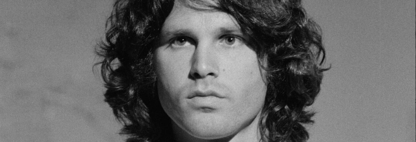 Un nouveau documentaire affirme que Jim Morrison des portes pourrait encore être en vie