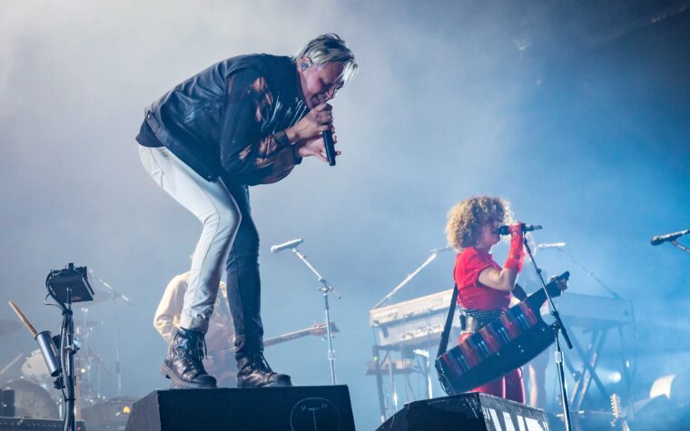 Arcade Fire Fuel Speculation of New Music with Annonce Teaser