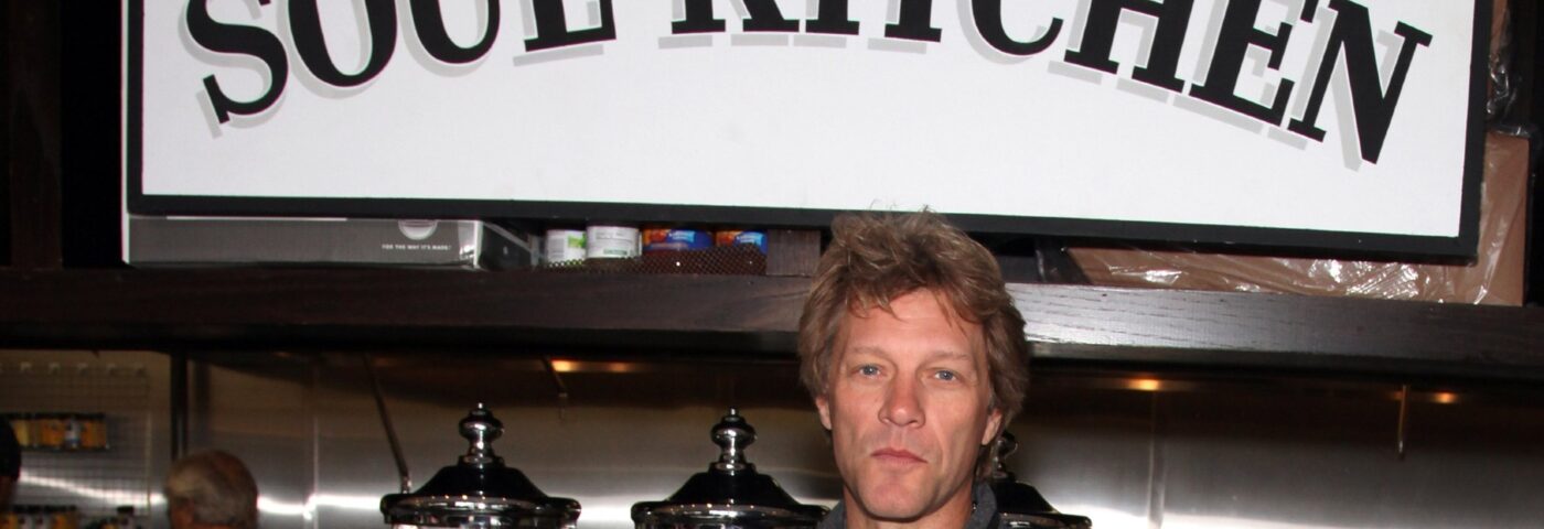 Le maire du New Jersey cherche à fermer le restaurant à but non lucratif de Jon Bon Jovi Le maire du New Jersey cherche à fermer le restaurant à but non lucratif de Jon Bon Jovi