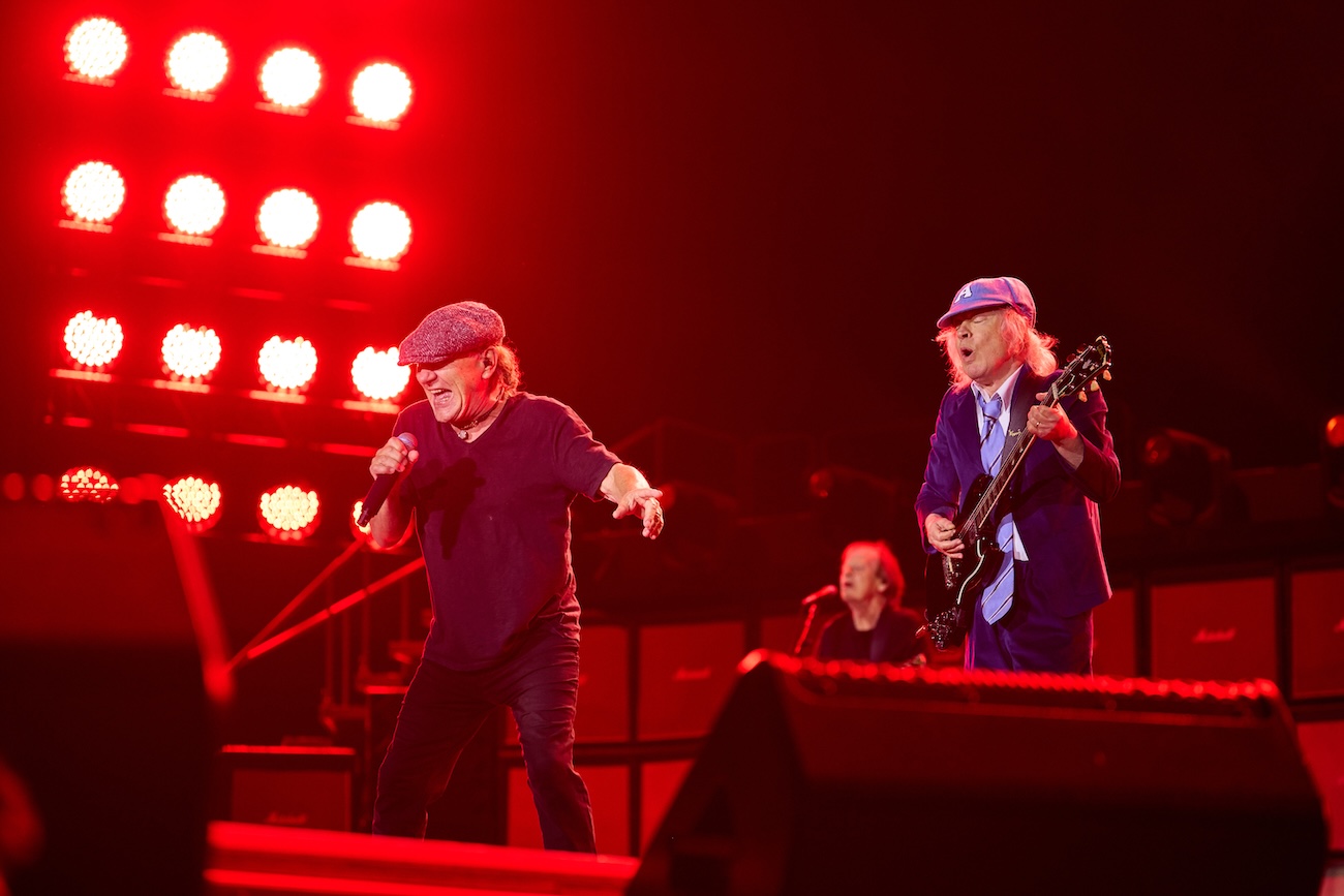 AC / DC