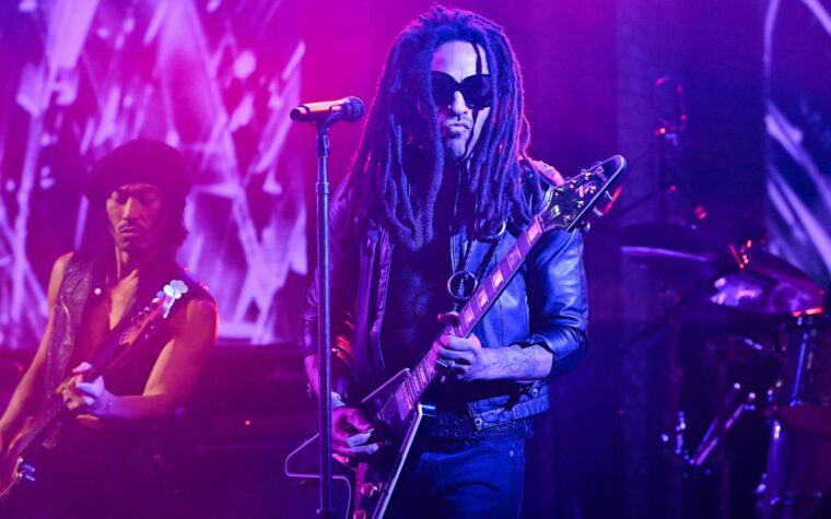 Lenny Kravitz a une boîte de nuit privée dans son sous-sol - regardez une visite de sa maison