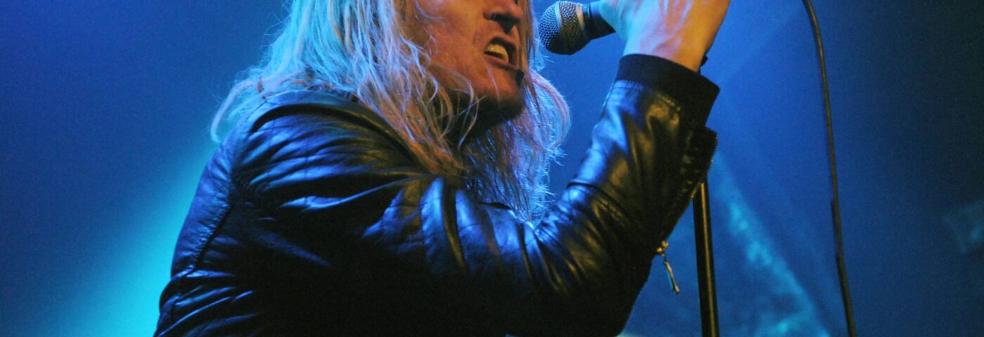 Puddle of Mudd annonce le nouvel album «Kiss the Machine» et partage le single «beautimous»