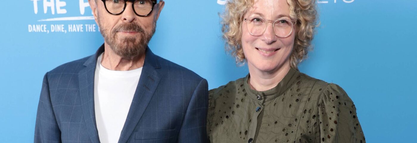 Björn Ulvaeus d'Abba a été « troublé » avec des « problèmes graves » sur l'écart d'âge avec la femme Björn Ulvaeus d'Abba a été « troublé » avec des « problèmes graves » sur l'écart d'âge avec la femme