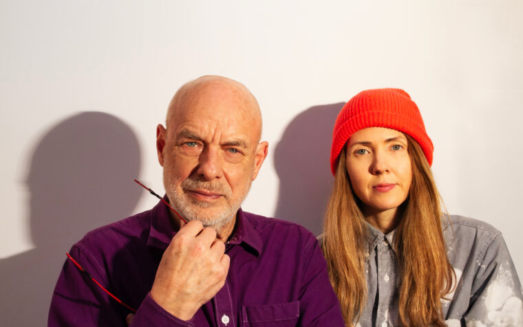 Brian Eno et Beatie Wolfe annoncent les albums collaboratifs «Luminal» et «latéraux»