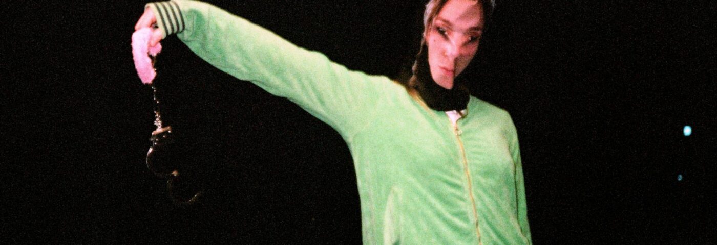 Désolé de retour avec un seul single captivant 'Jetplane' Désolé de retour avec un seul single captivant 'Jetplane'