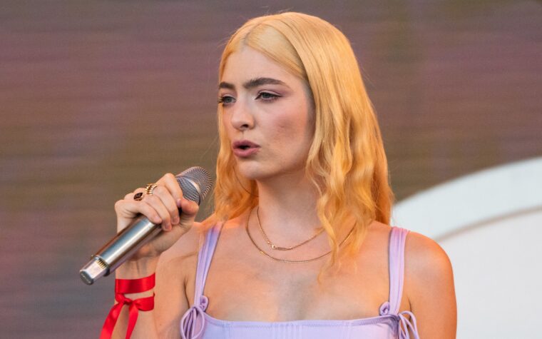 Écoutez le single de retour nostalgique de Lorde 'What Was That'