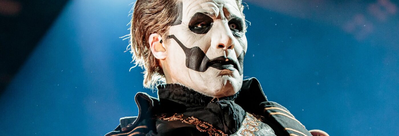Ghost lance plusieurs nouvelles chansons pour lancer la tournée «Skeleta» à Manchester