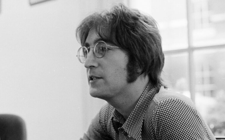 Le documentaire de John Lennon `` Emprunted Time '' a été présenté en première au Cine International Film Festival de Londres en mai